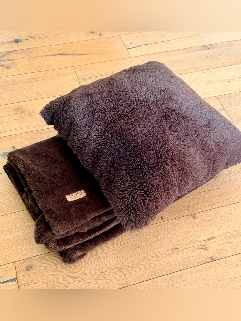 UnHide Luxury Faux Fur Squish Cushion & Lil Marsh Throw Set – Chocolate Brown
